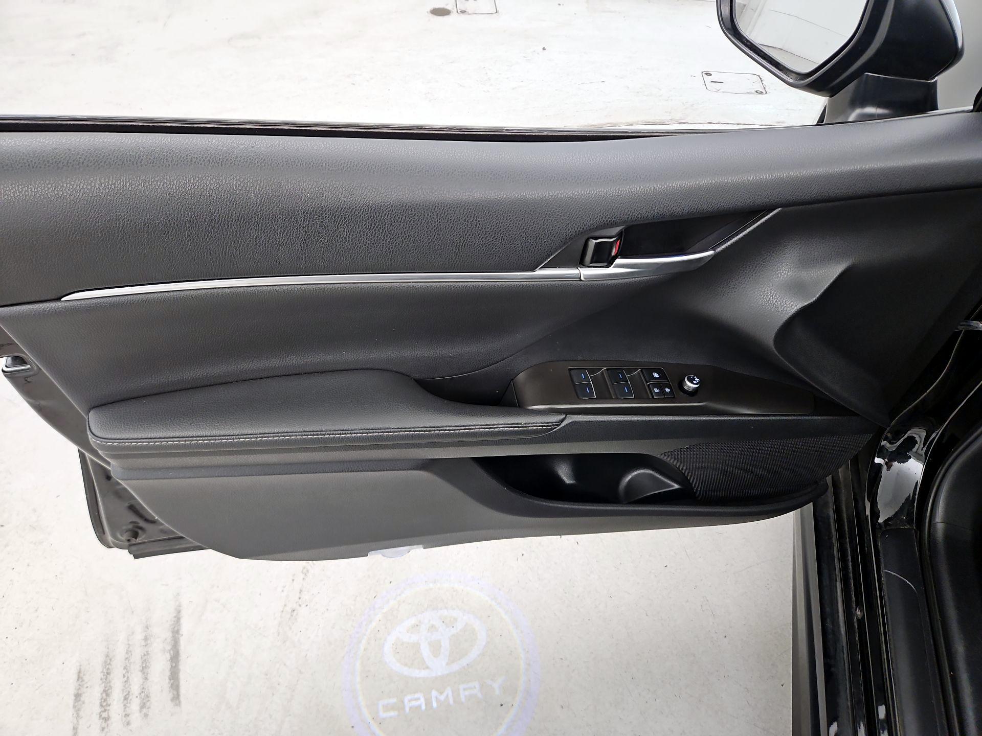 Thumbnail: 2024 Toyota Camry - 12