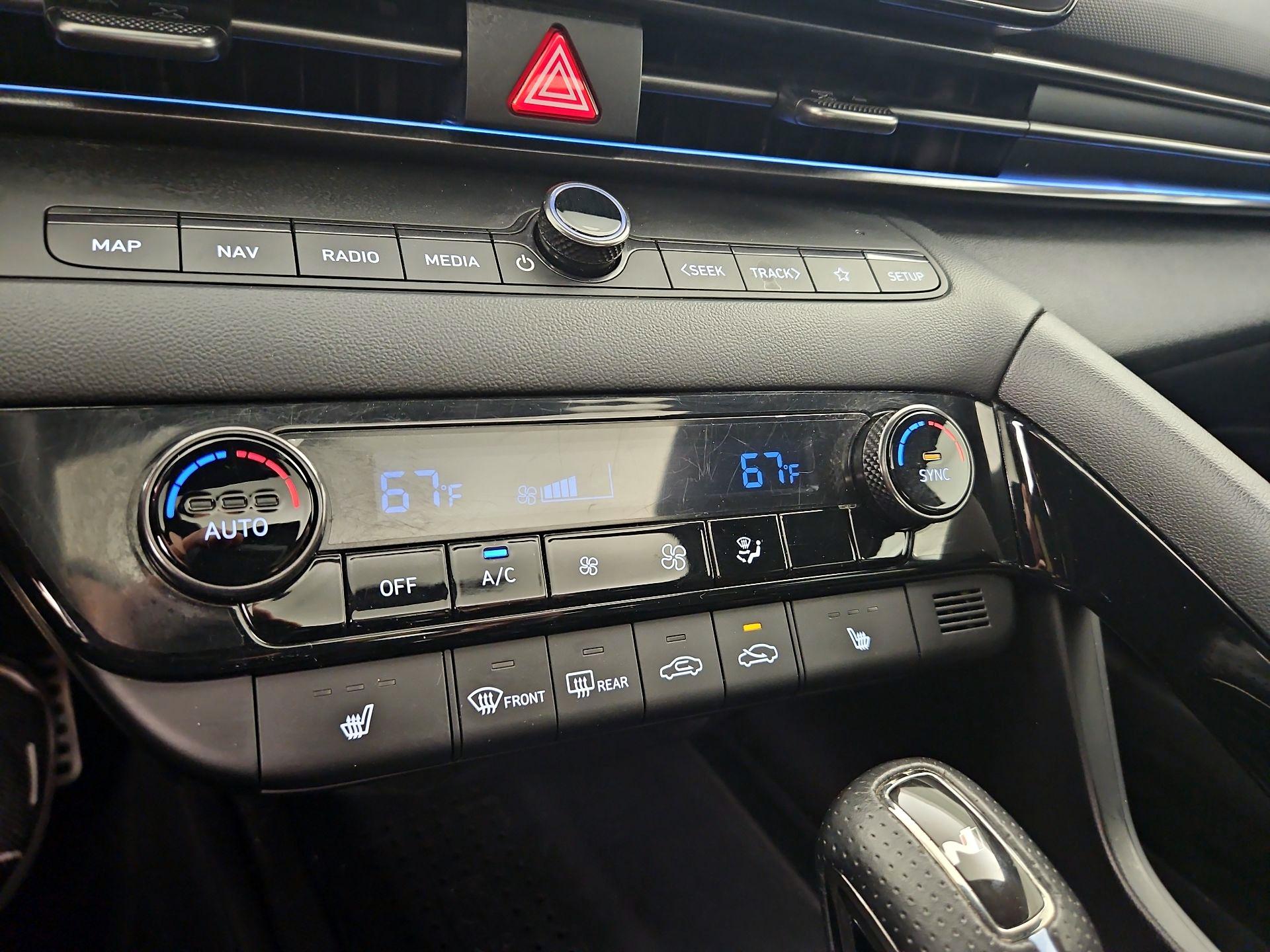Thumbnail: 2023 Hyundai Elantra - 17