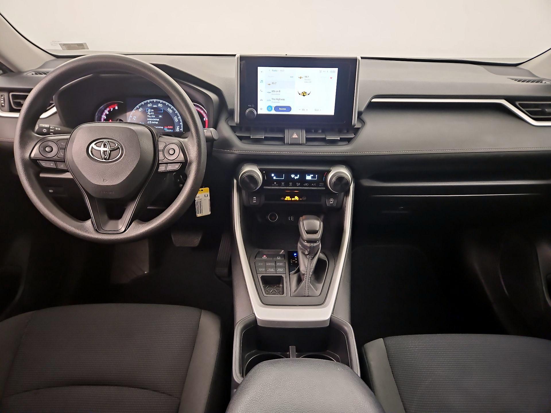 Thumbnail: 2024 Toyota RAV4 - 9