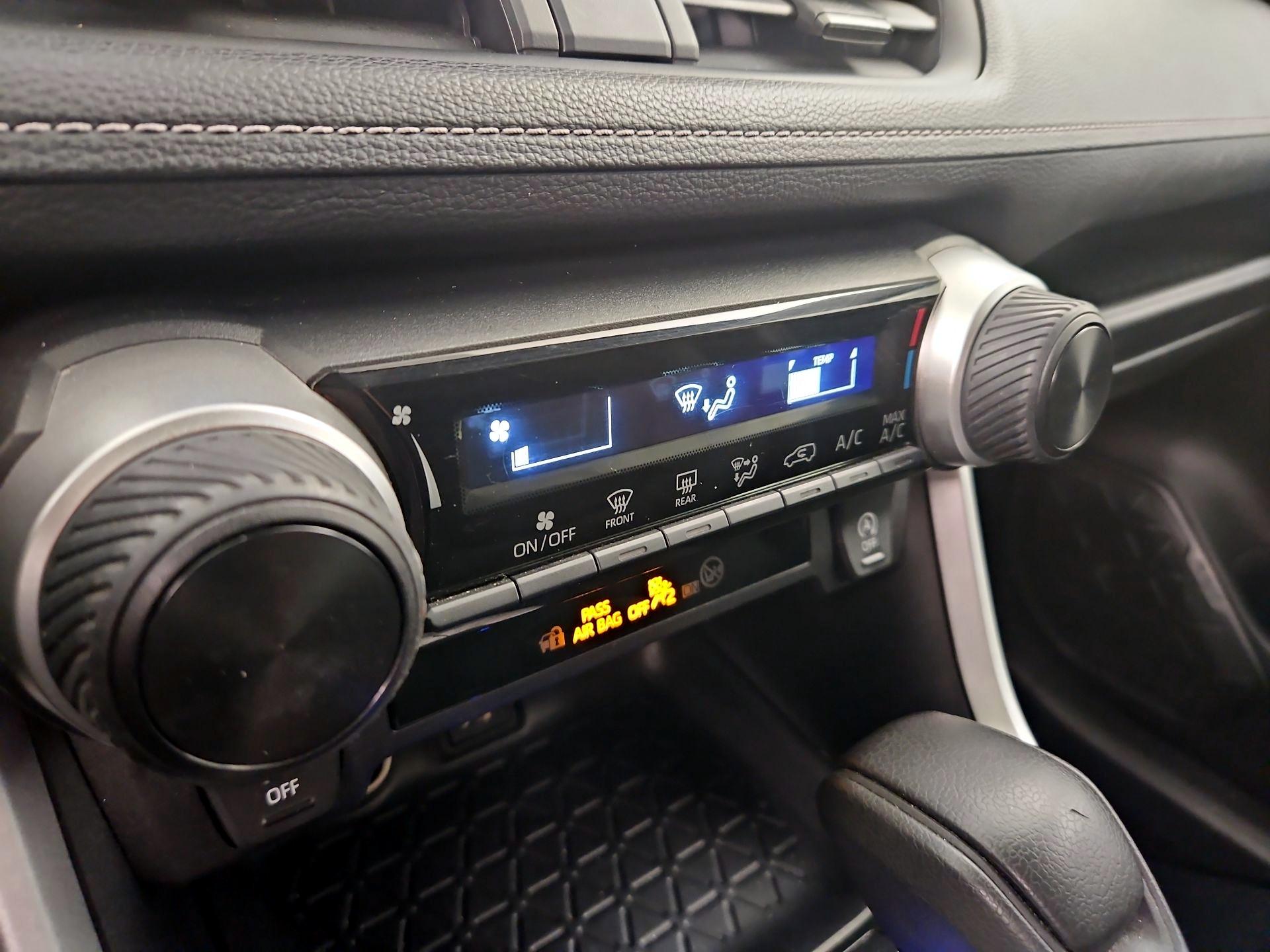 Thumbnail: 2024 Toyota RAV4 - 16