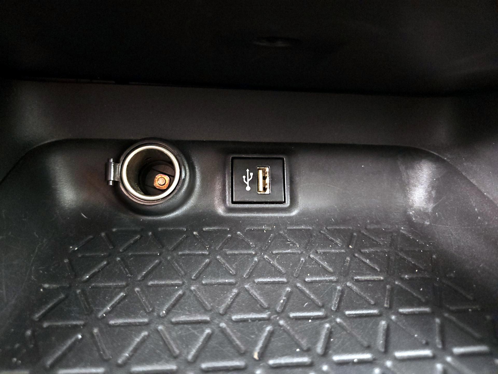 Thumbnail: 2024 Toyota RAV4 - 18