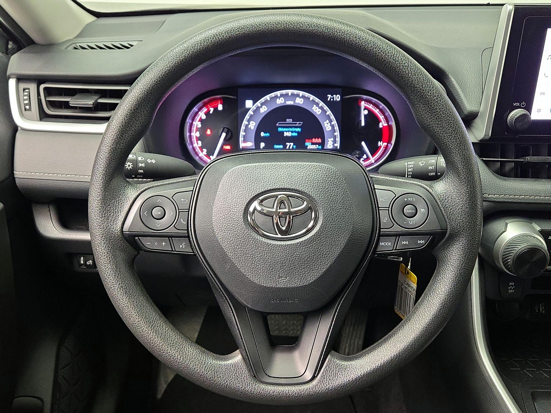 Thumbnail: 2025 Toyota RAV4 - 10