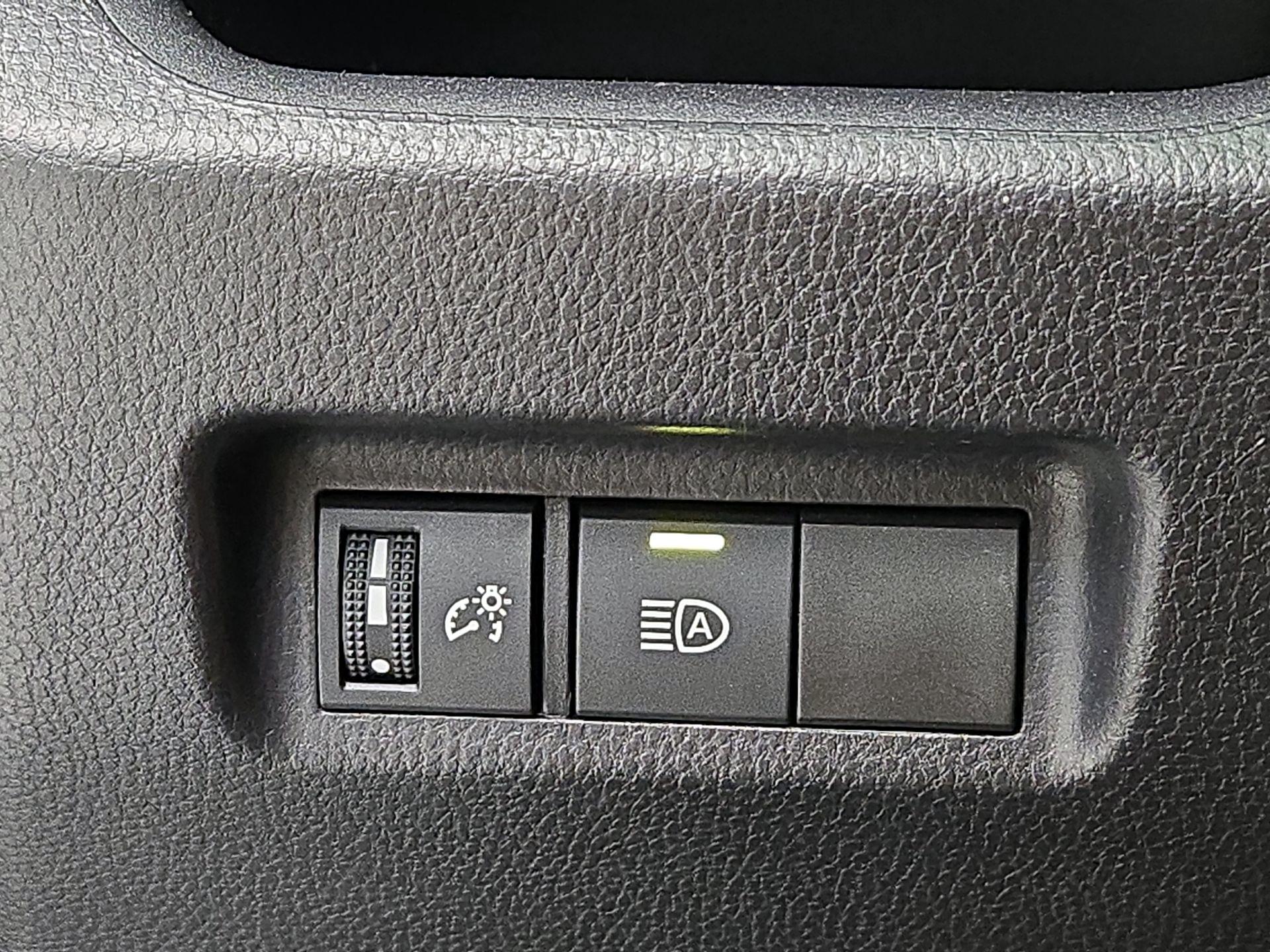 Thumbnail: 2025 Toyota RAV4 - 13