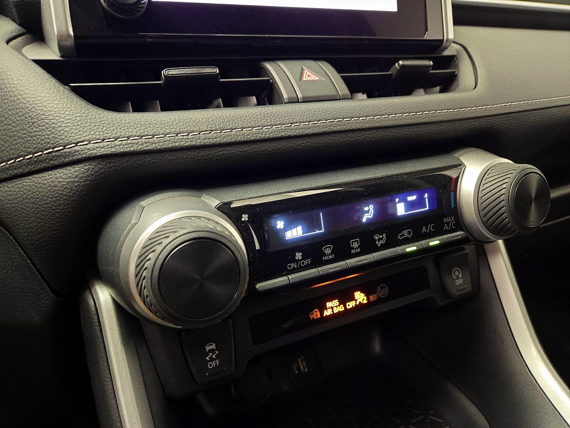 Thumbnail: 2025 Toyota RAV4 - 16