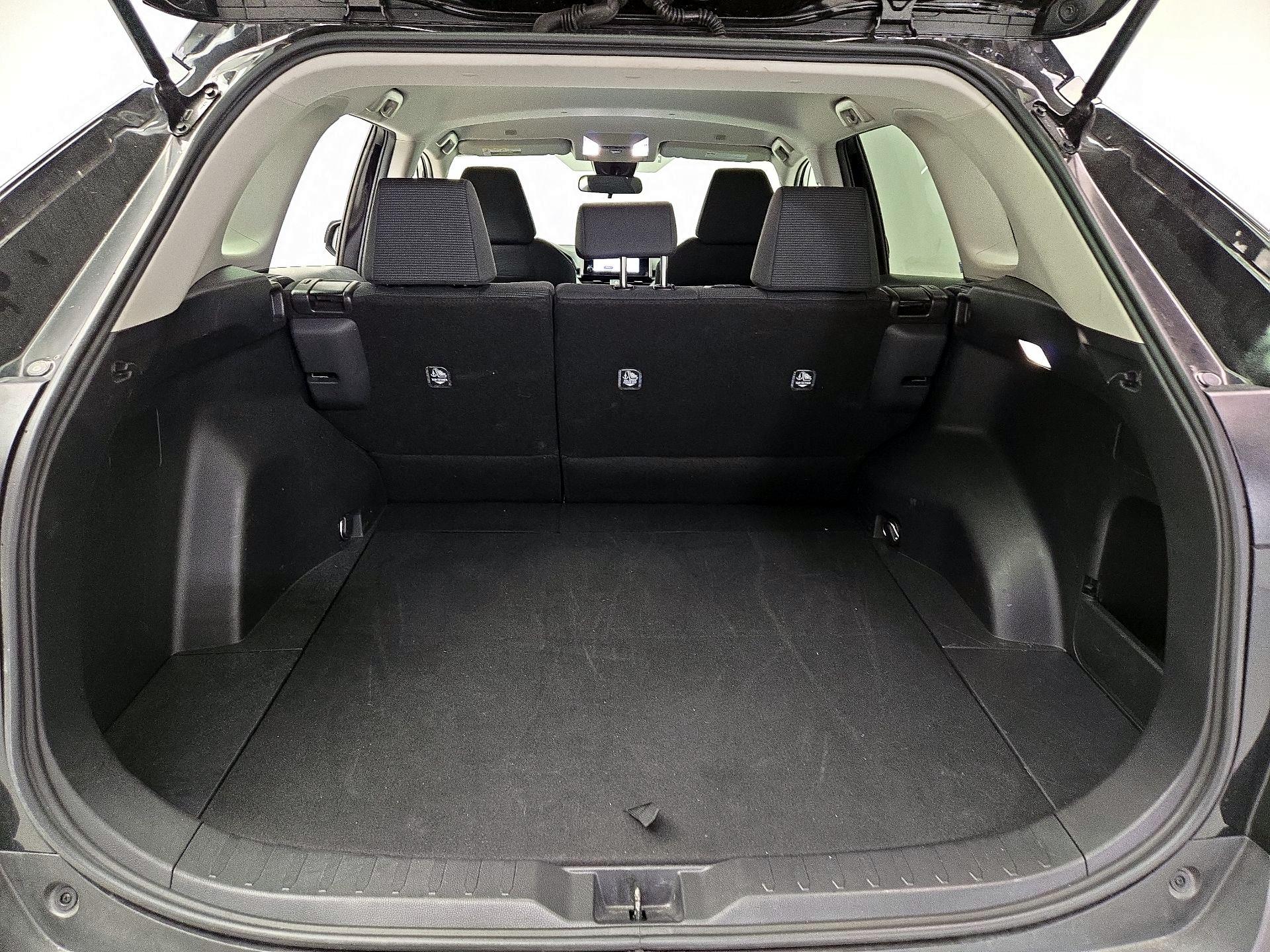 Thumbnail: 2025 Toyota RAV4 - 20