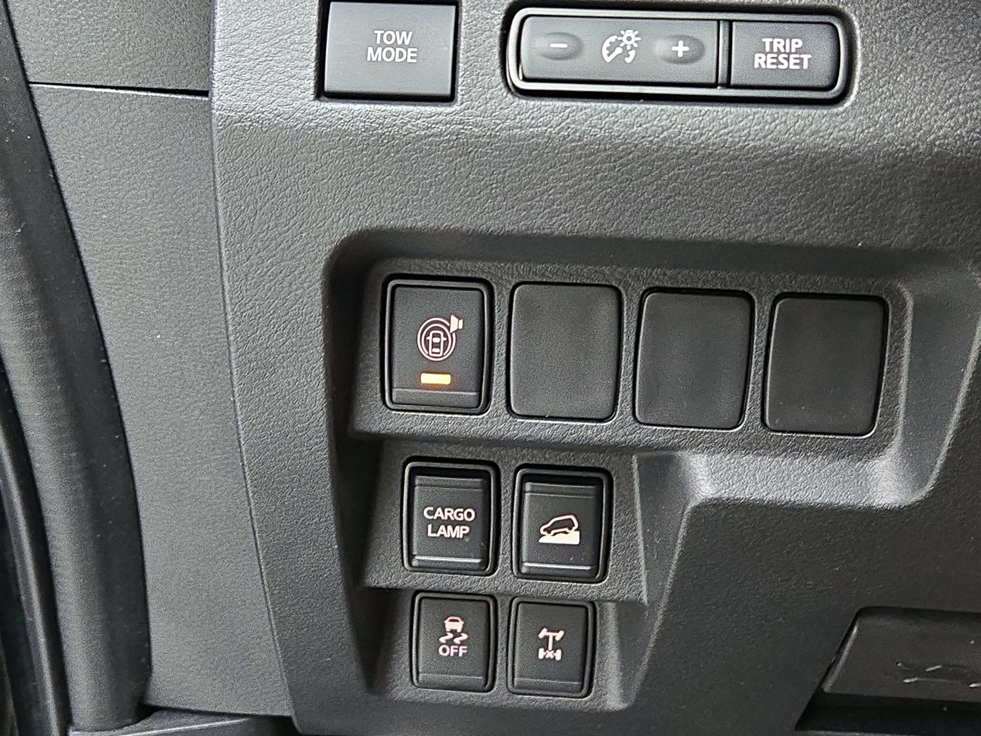 Thumbnail: 2022 Nissan Frontier - 13