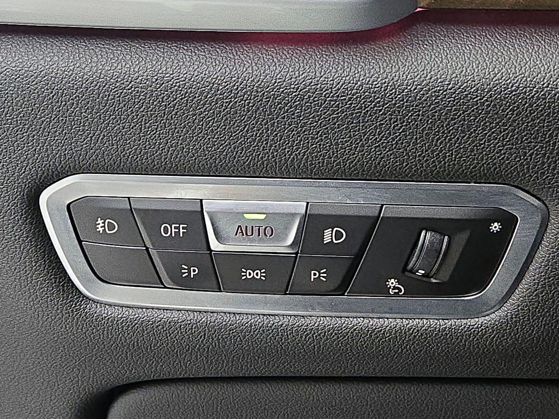 Thumbnail: 2021 BMW X5 - 13