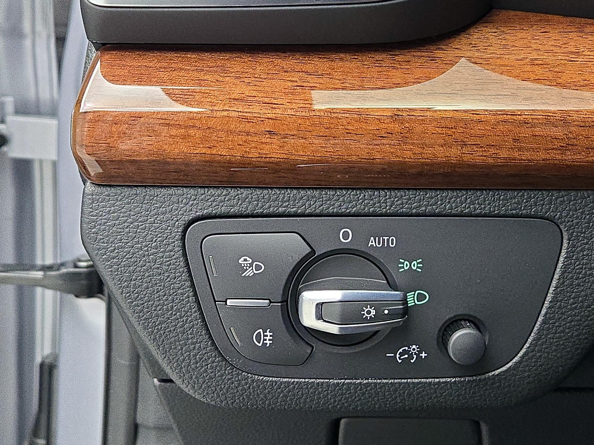 Thumbnail: 2022 Audi Q5 - 13