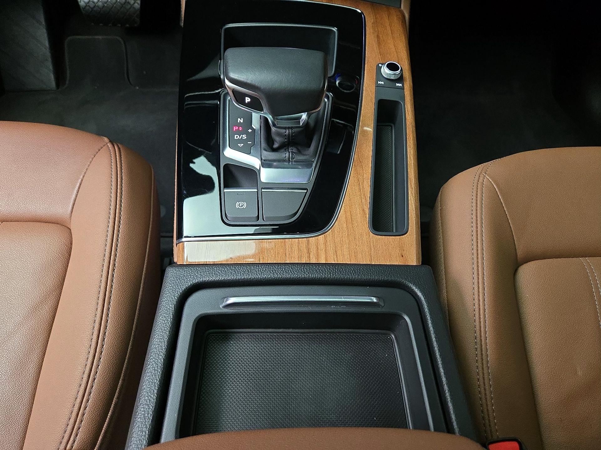 Thumbnail: 2022 Audi Q5 - 18