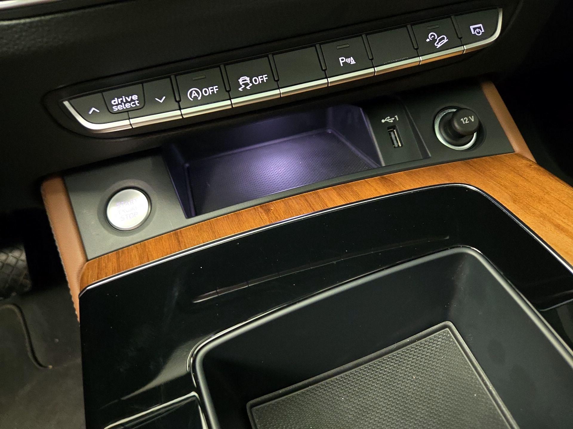 Thumbnail: 2022 Audi Q5 - 19