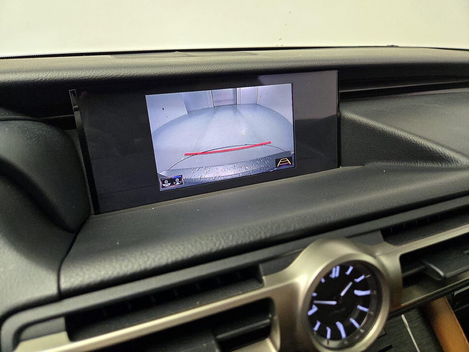 Thumbnail: 2020 Lexus RC - 14