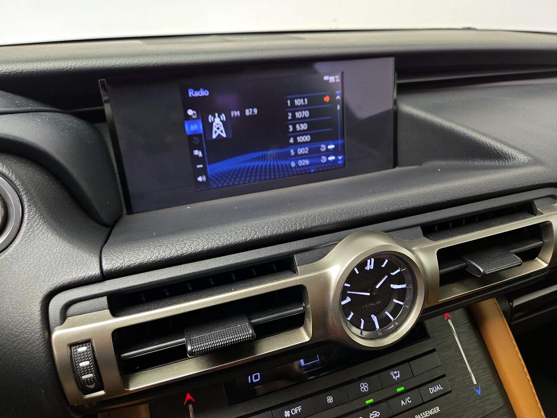 Thumbnail: 2020 Lexus RC - 15