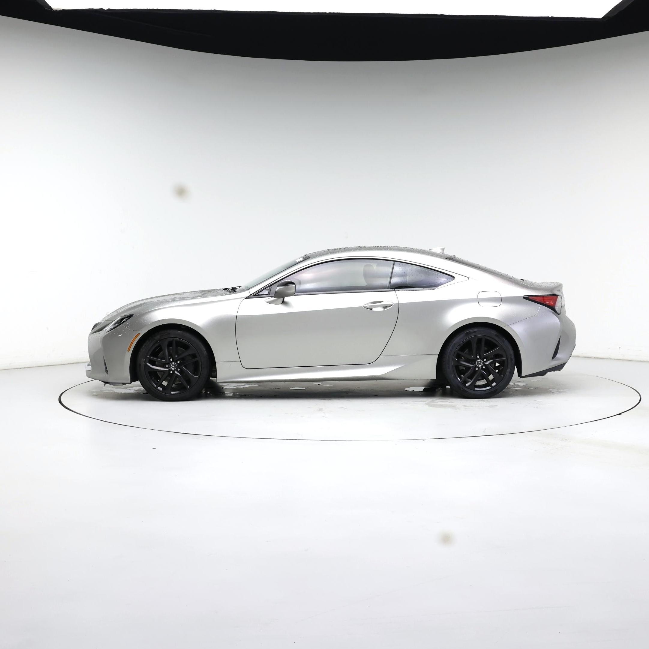 Thumbnail: 2020 Lexus RC - 3