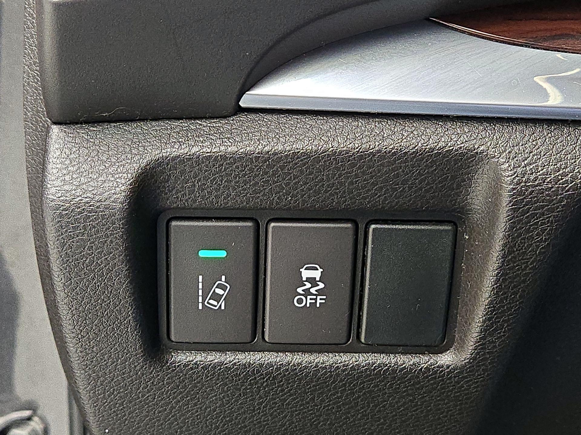 Thumbnail: 2016 Acura MDX - 13