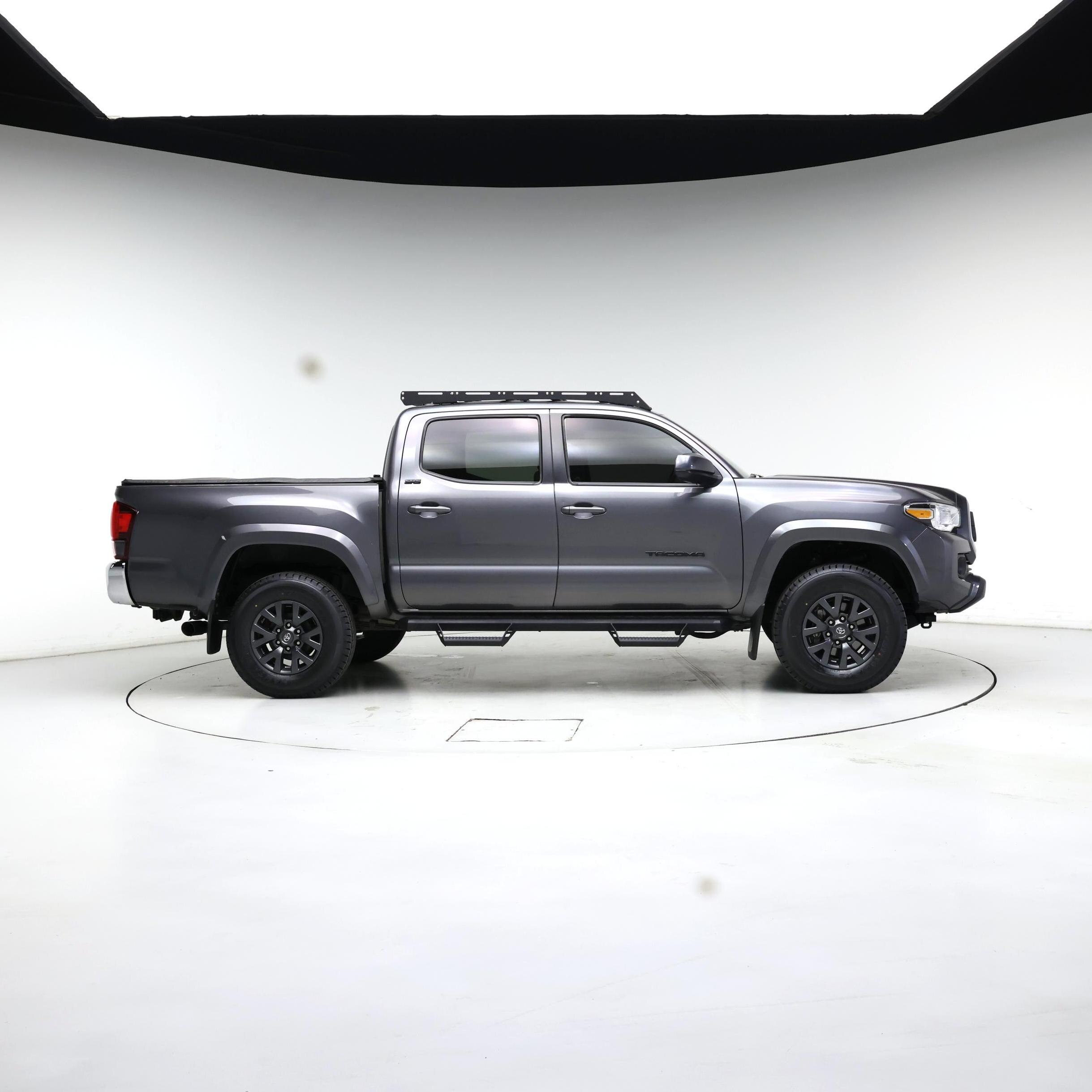 Thumbnail: 2021 Toyota Tacoma - 7