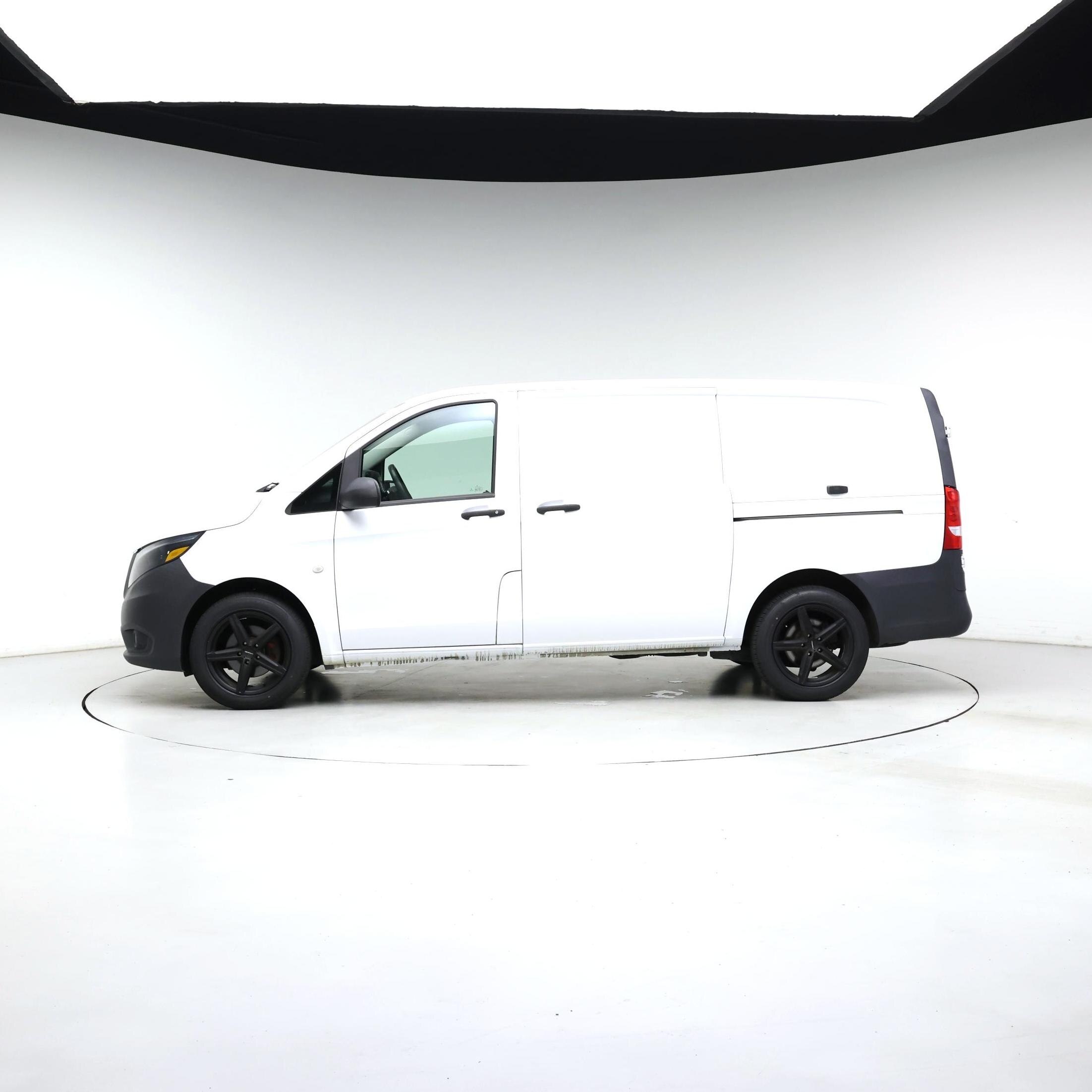 Thumbnail: 2017 Mercedes-Benz Metris - 3