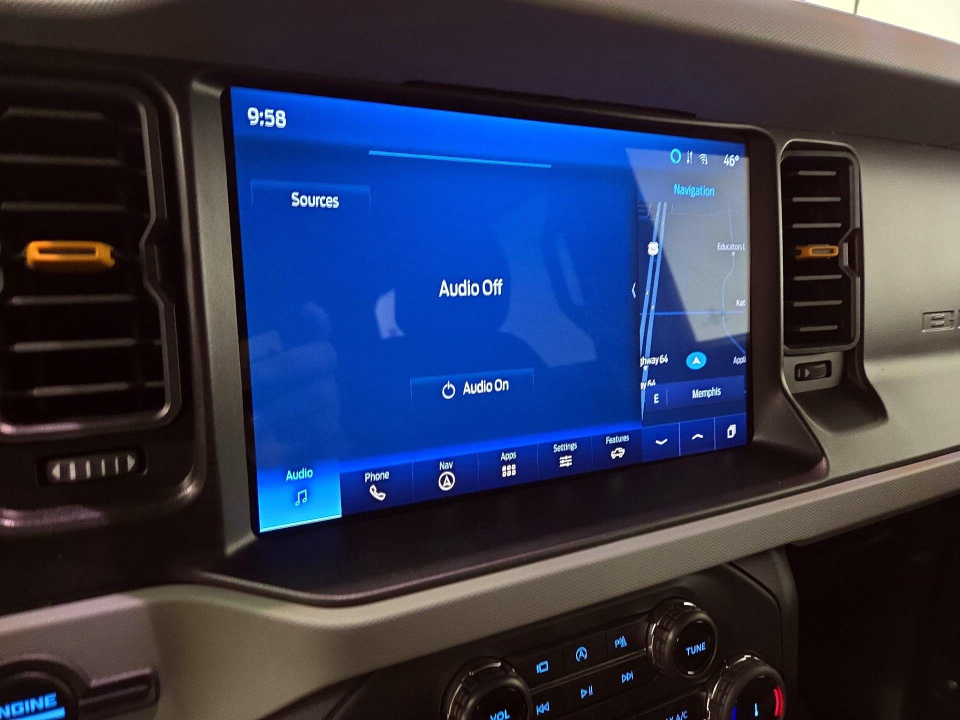 Thumbnail: 2022 Ford Bronco - 16