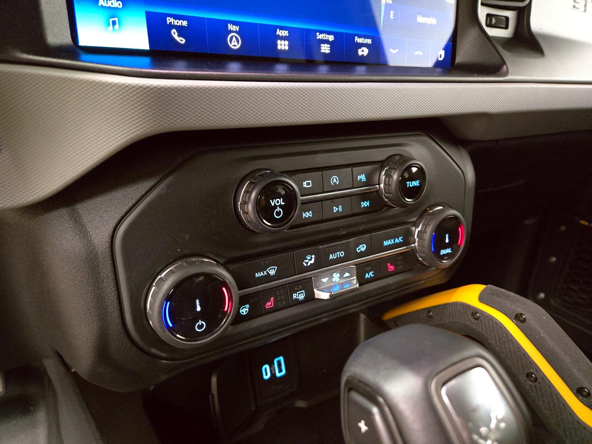 Thumbnail: 2022 Ford Bronco - 17