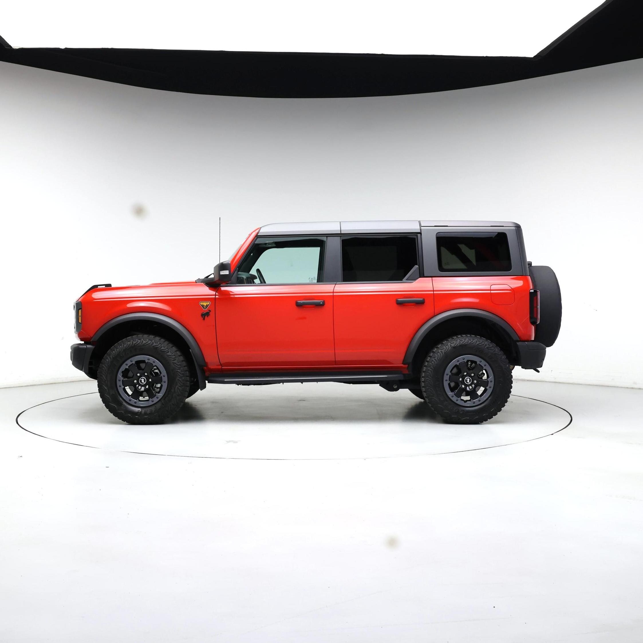 Thumbnail: 2022 Ford Bronco - 3