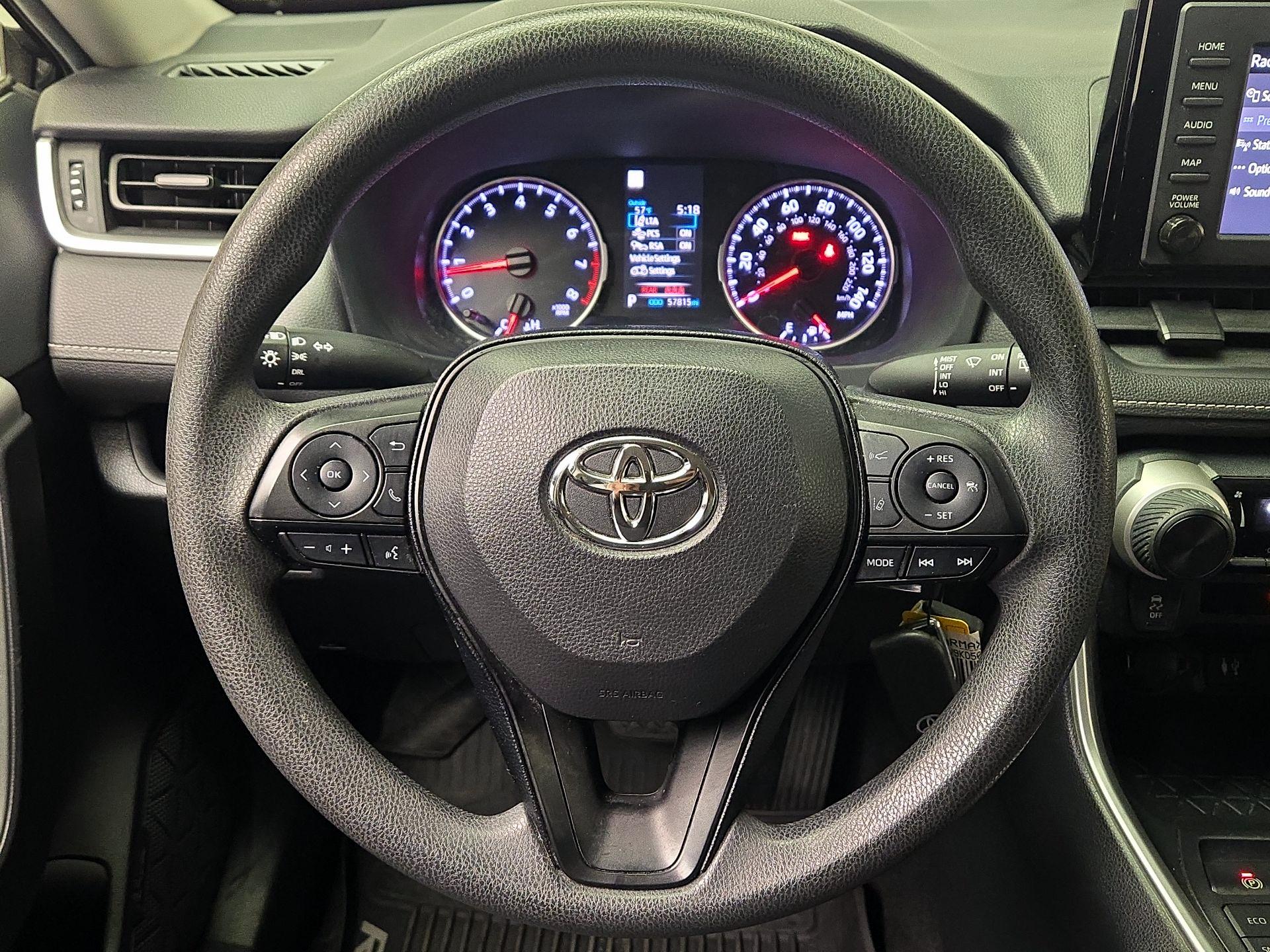 Thumbnail: 2019 Toyota RAV4 - 10