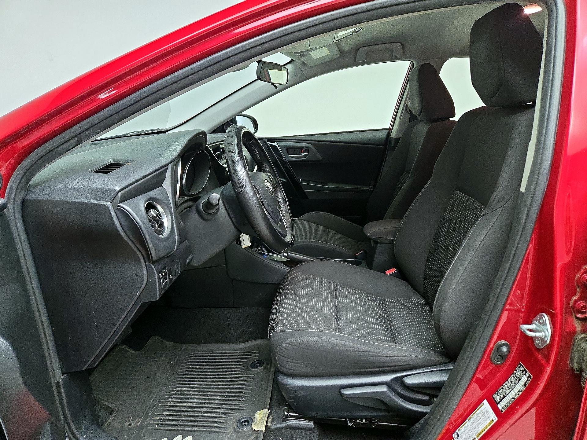 Thumbnail: 2017 Toyota Corolla iM - 11