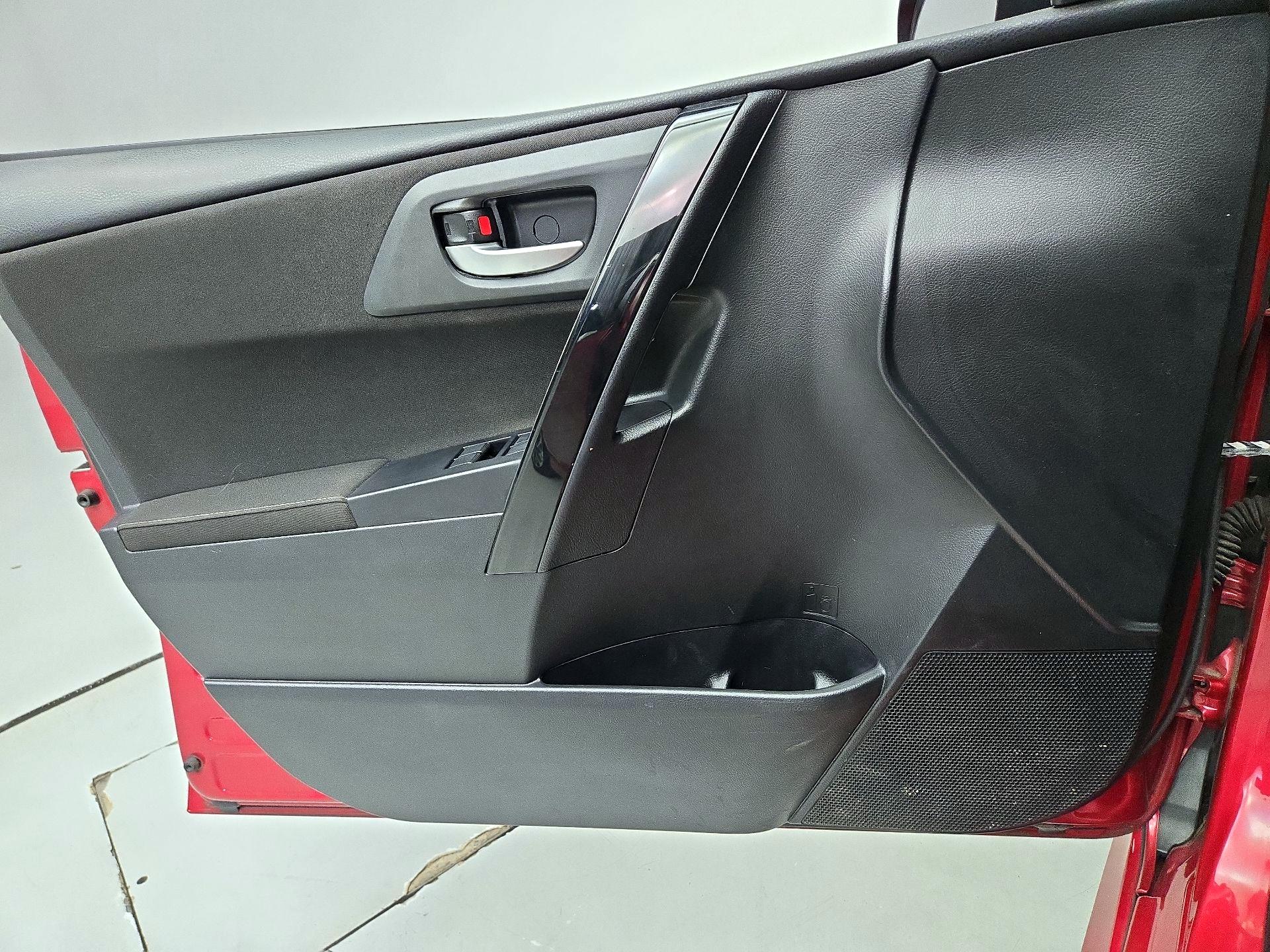 Thumbnail: 2017 Toyota Corolla iM - 12