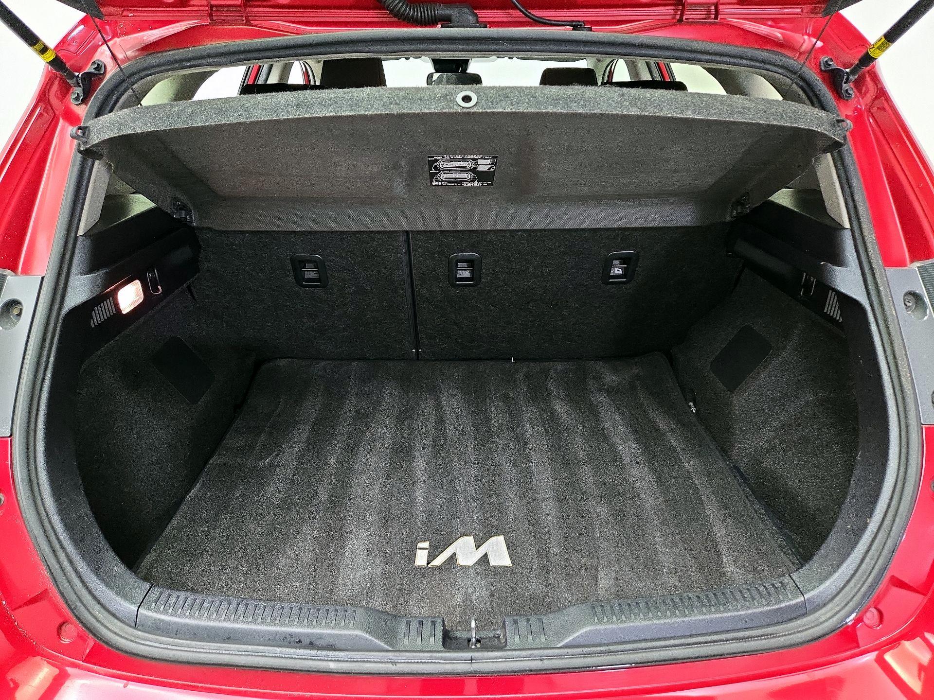 Thumbnail: 2017 Toyota Corolla iM - 20