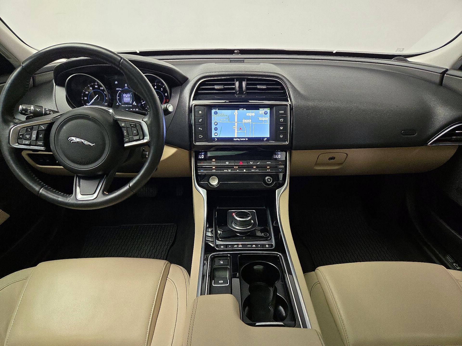 Thumbnail: 2018 Jaguar XE - 9