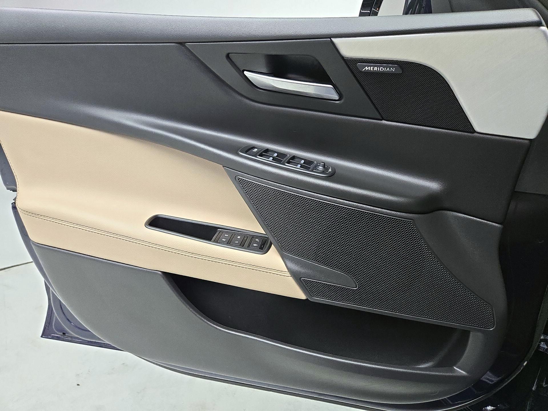 Thumbnail: 2018 Jaguar XE - 12