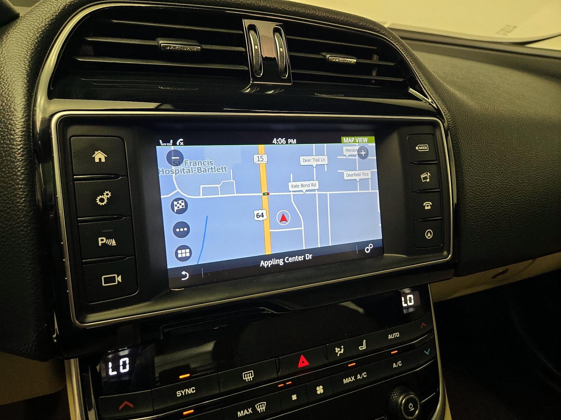 Thumbnail: 2018 Jaguar XE - 14