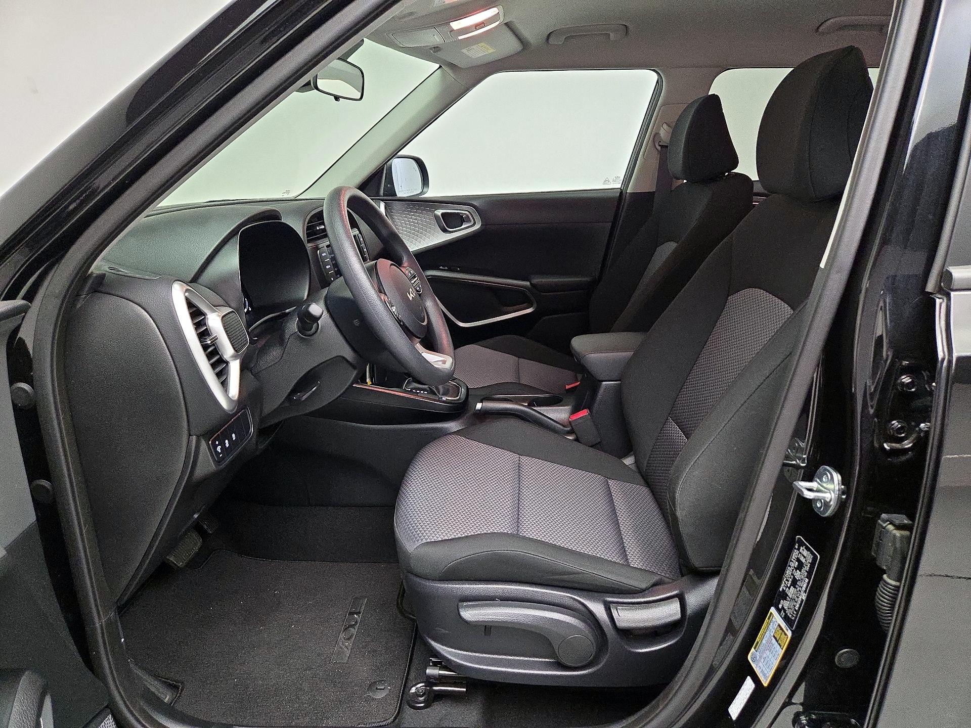 Thumbnail: 2023 Kia Soul - 11