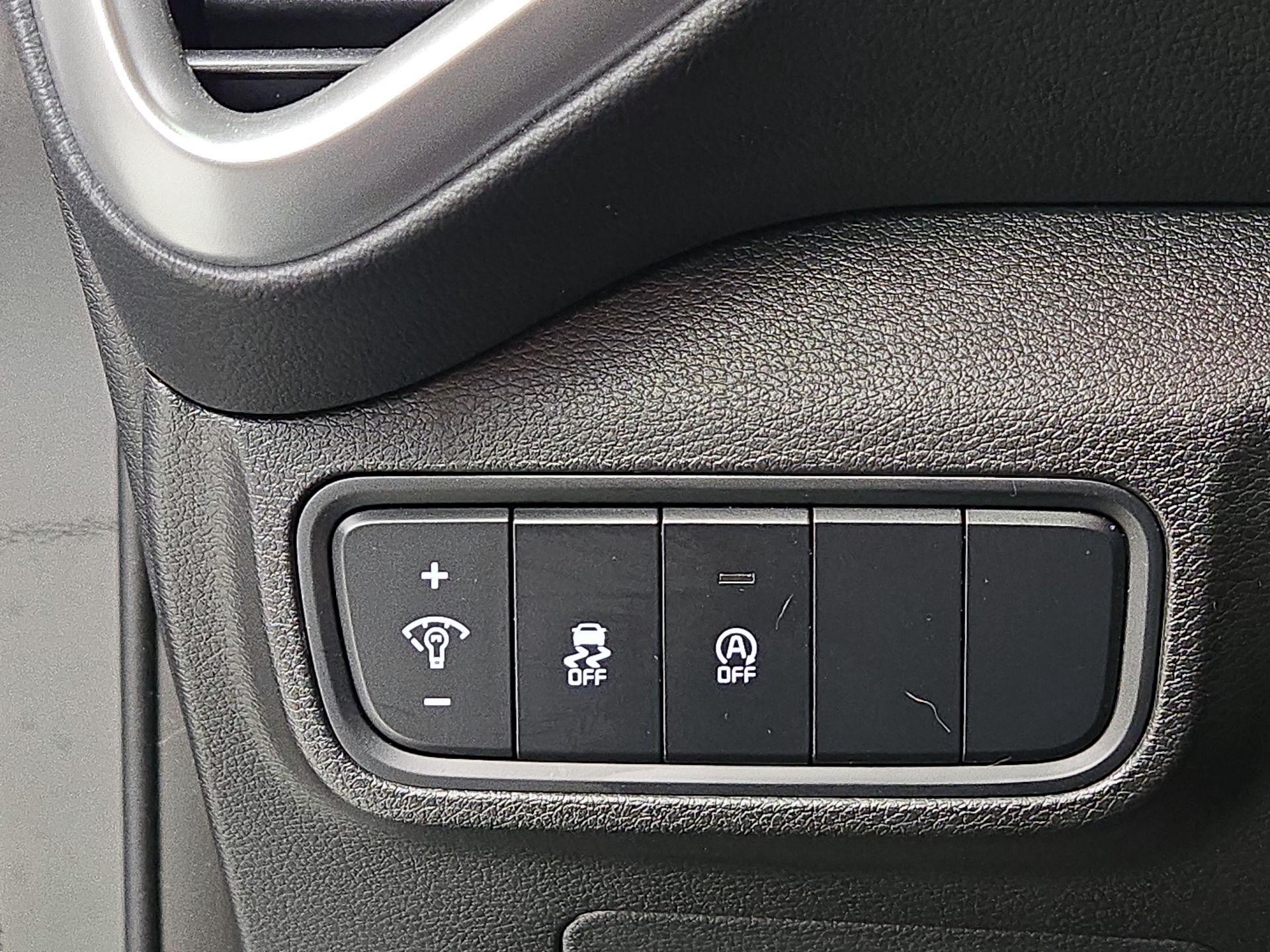 Thumbnail: 2023 Kia Soul - 13