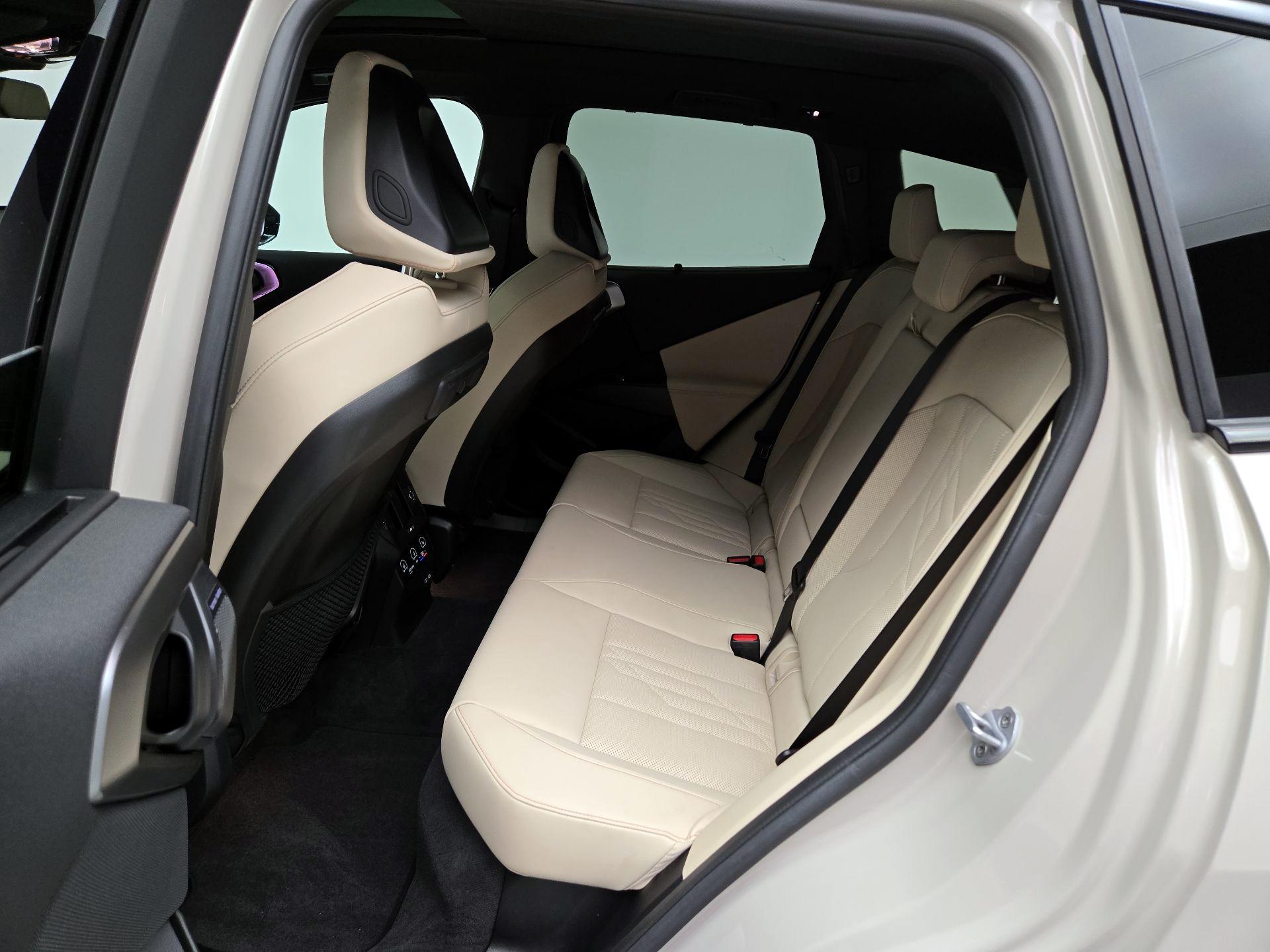 Thumbnail: 2025 BMW X3 - 19