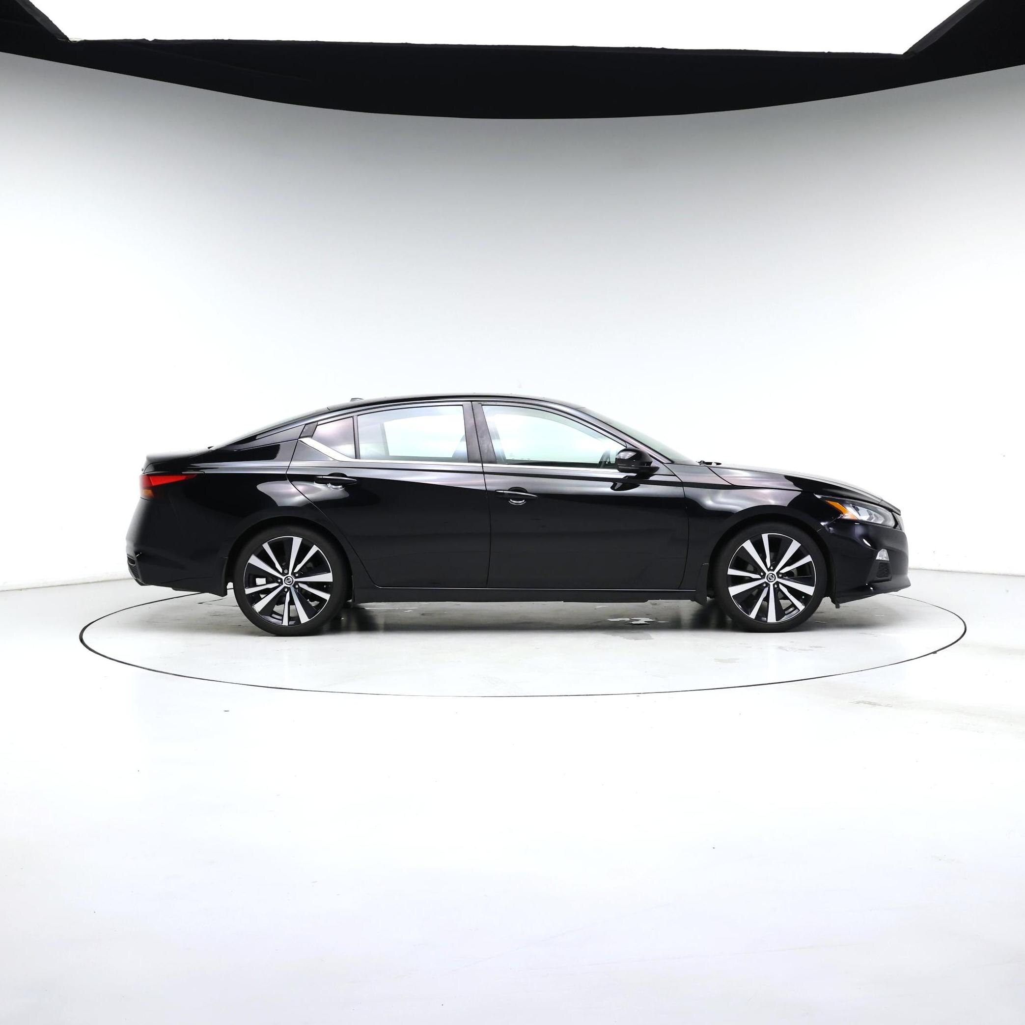 Thumbnail: 2019 Nissan Altima - 7