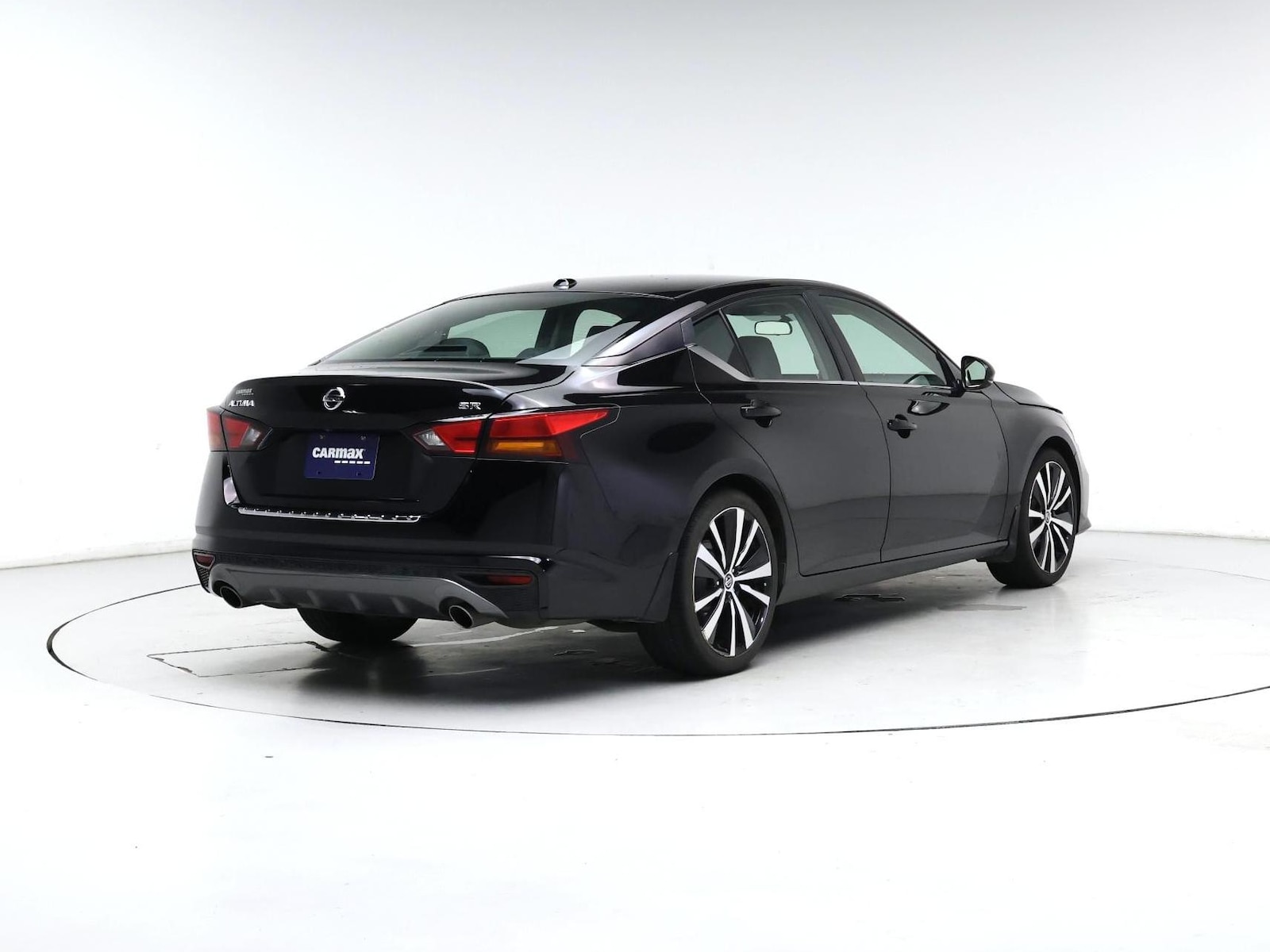 2019 Nissan Altima SR - Photo 9