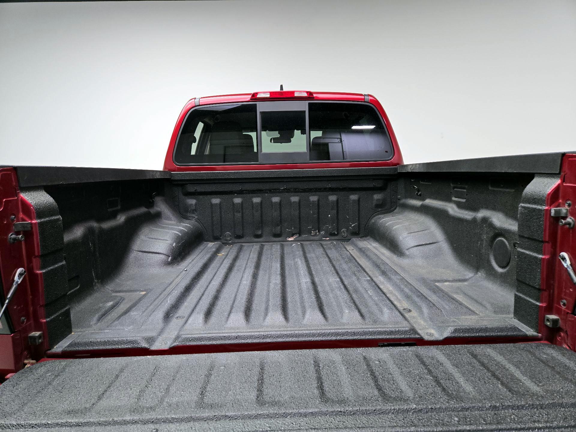 Thumbnail: 2022 Nissan Frontier - 20