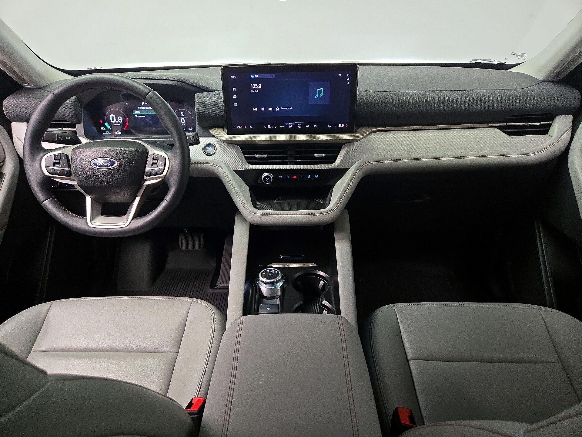 Thumbnail: 2025 Ford Explorer - 9