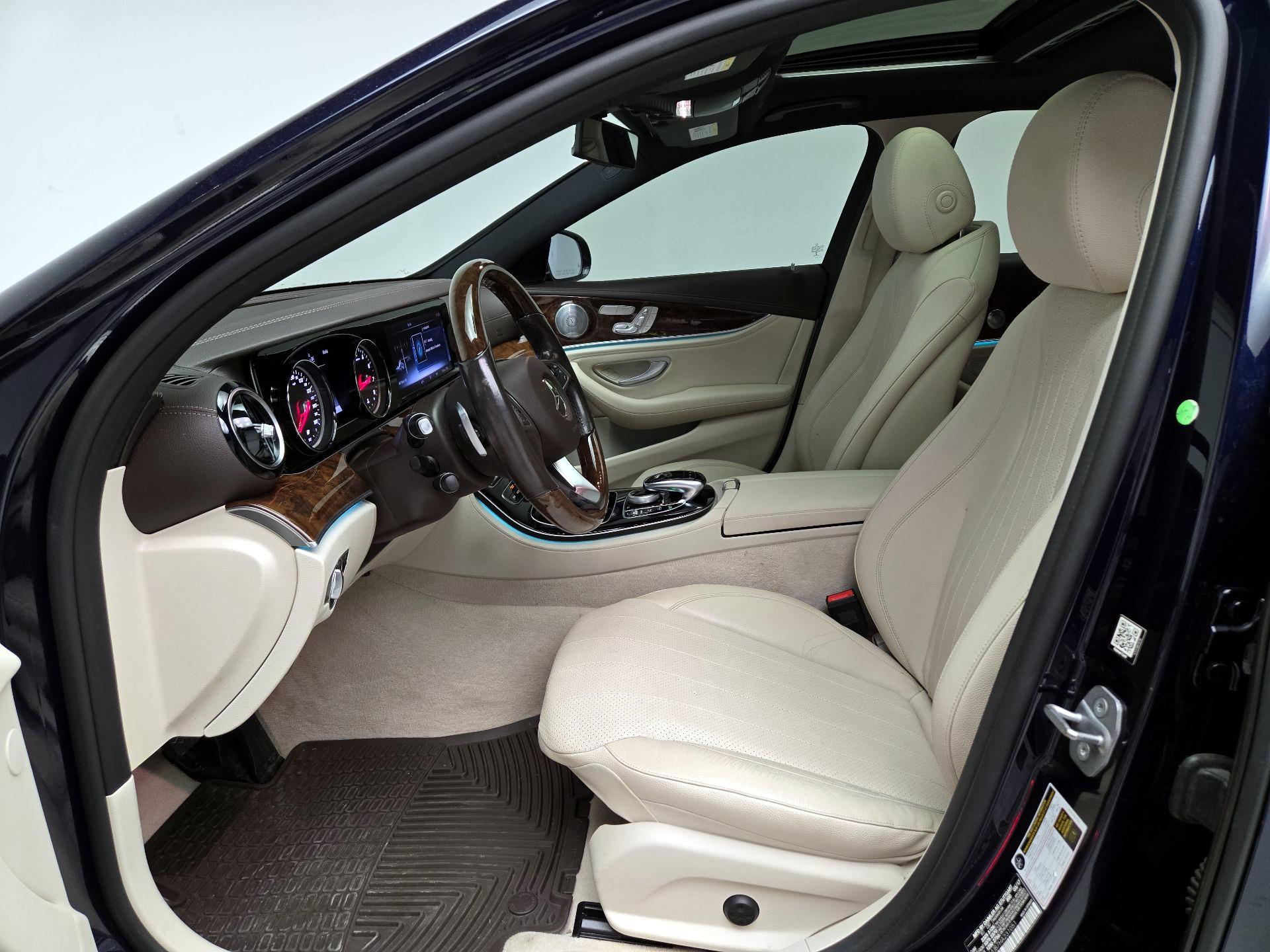 Thumbnail: 2017 Mercedes-Benz E-Class - 11