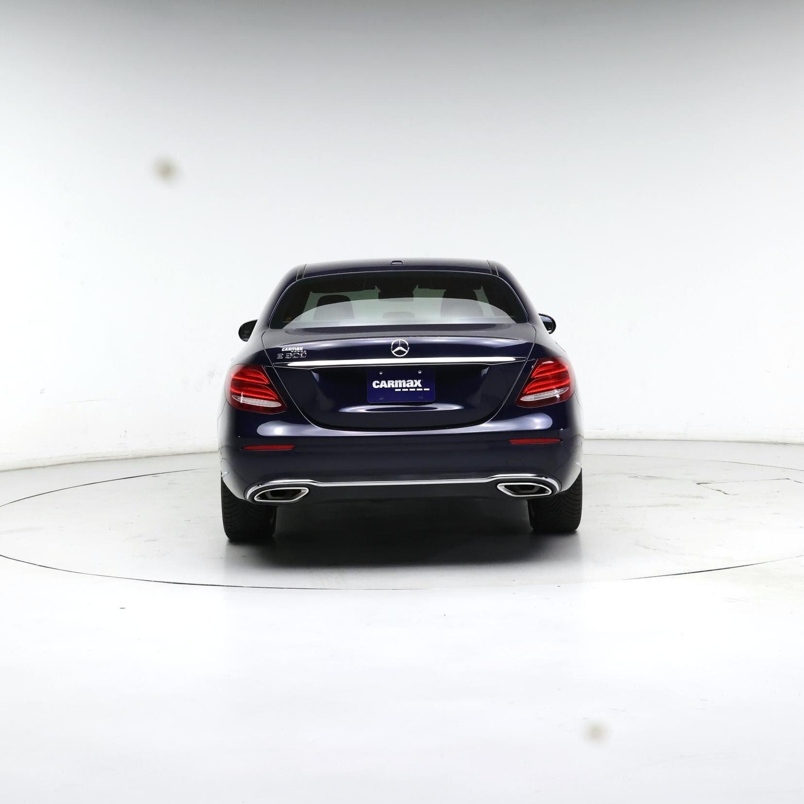 Thumbnail: 2017 Mercedes-Benz E-Class - 6