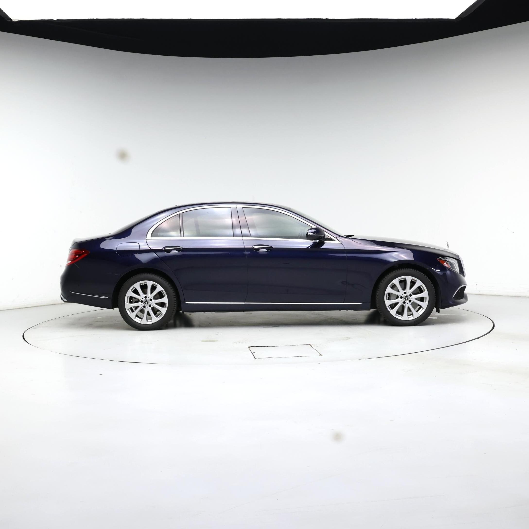 Thumbnail: 2017 Mercedes-Benz E-Class - 7