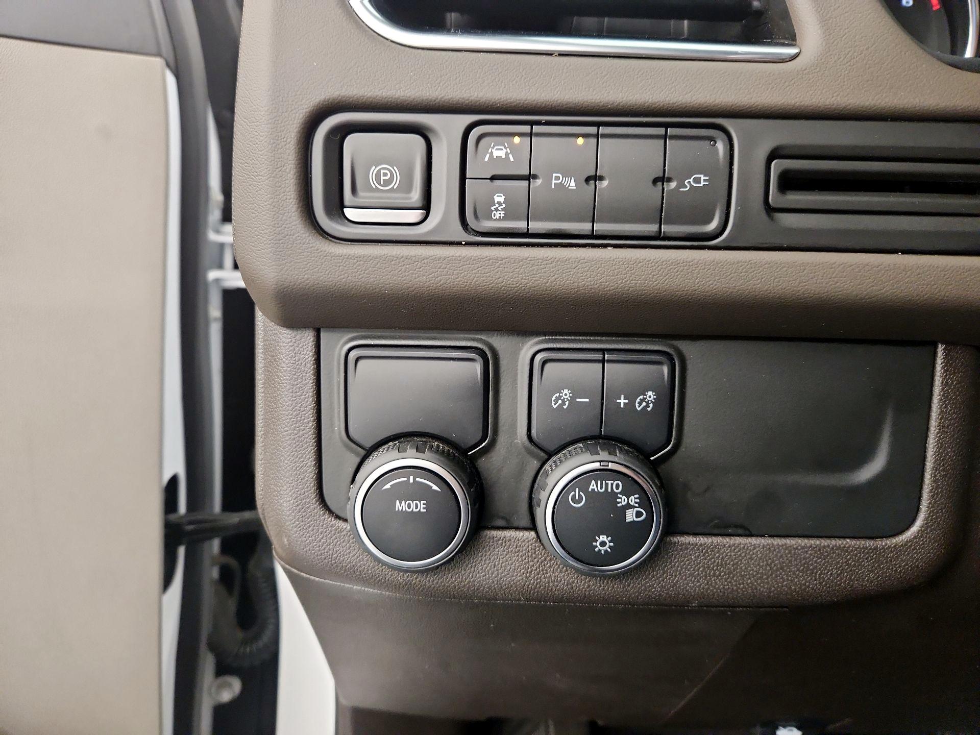 Thumbnail: 2022 Chevrolet Tahoe - 13