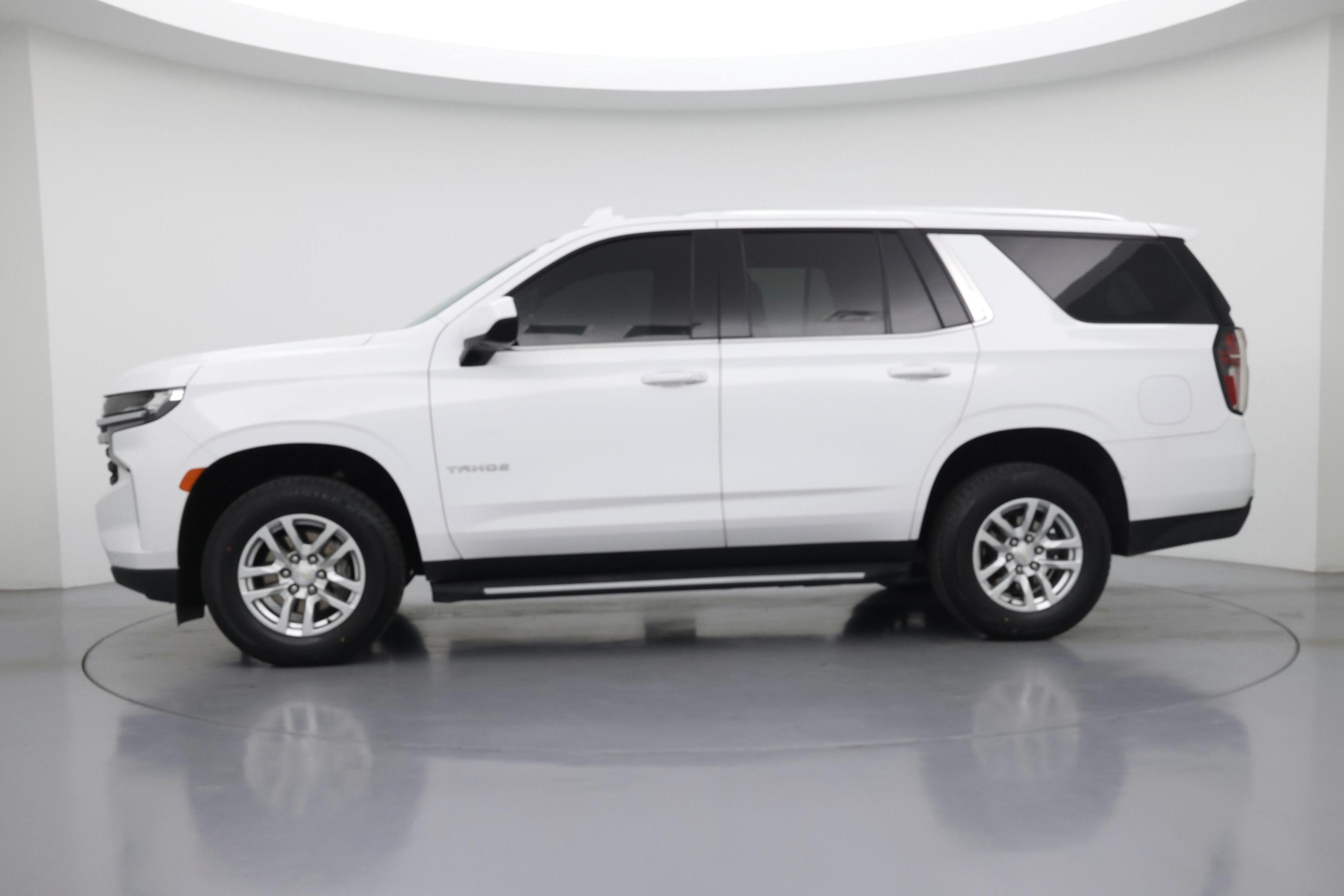 Thumbnail: 2022 Chevrolet Tahoe - 3