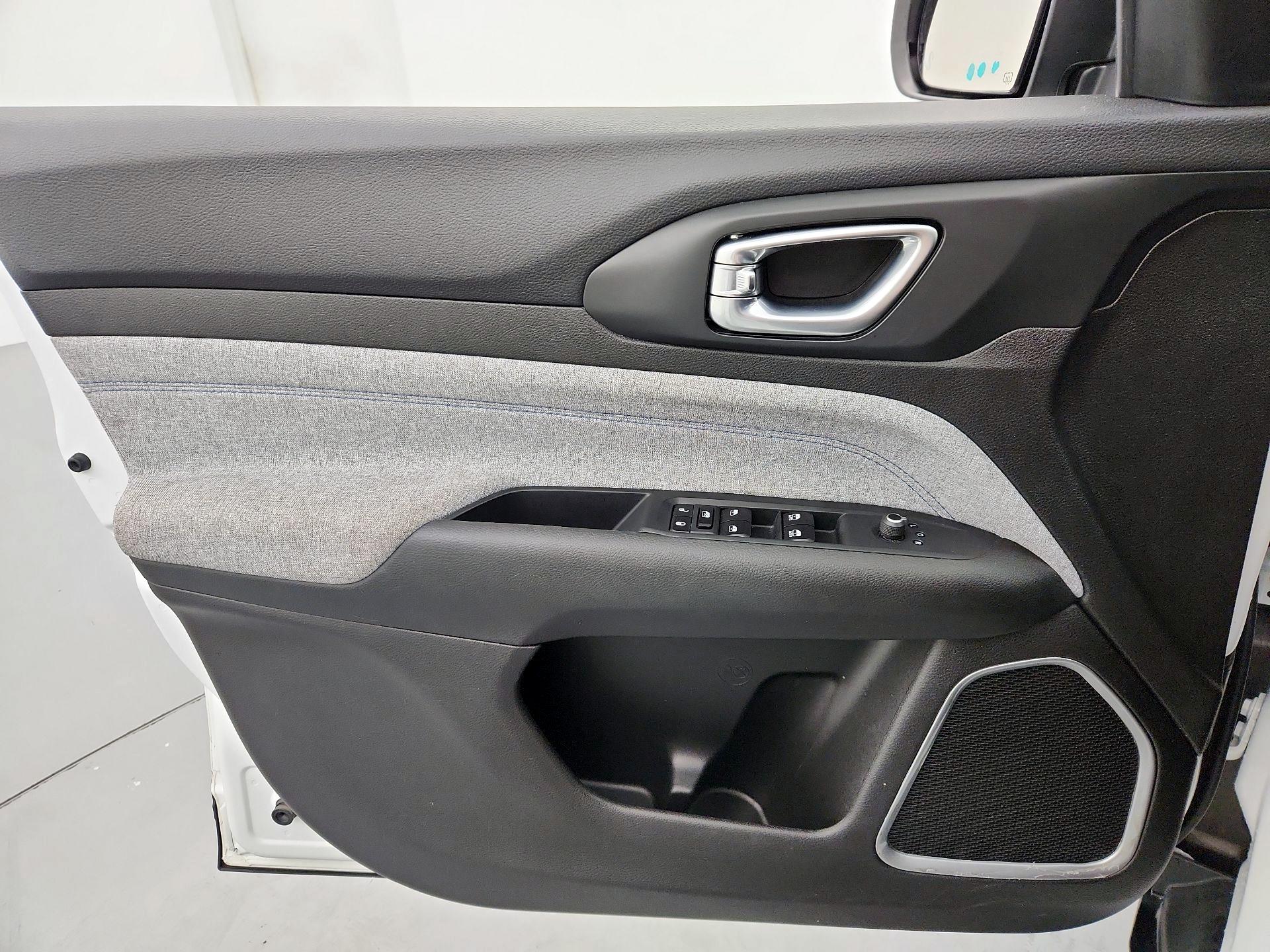 Thumbnail: 2025 Jeep Compass - 12