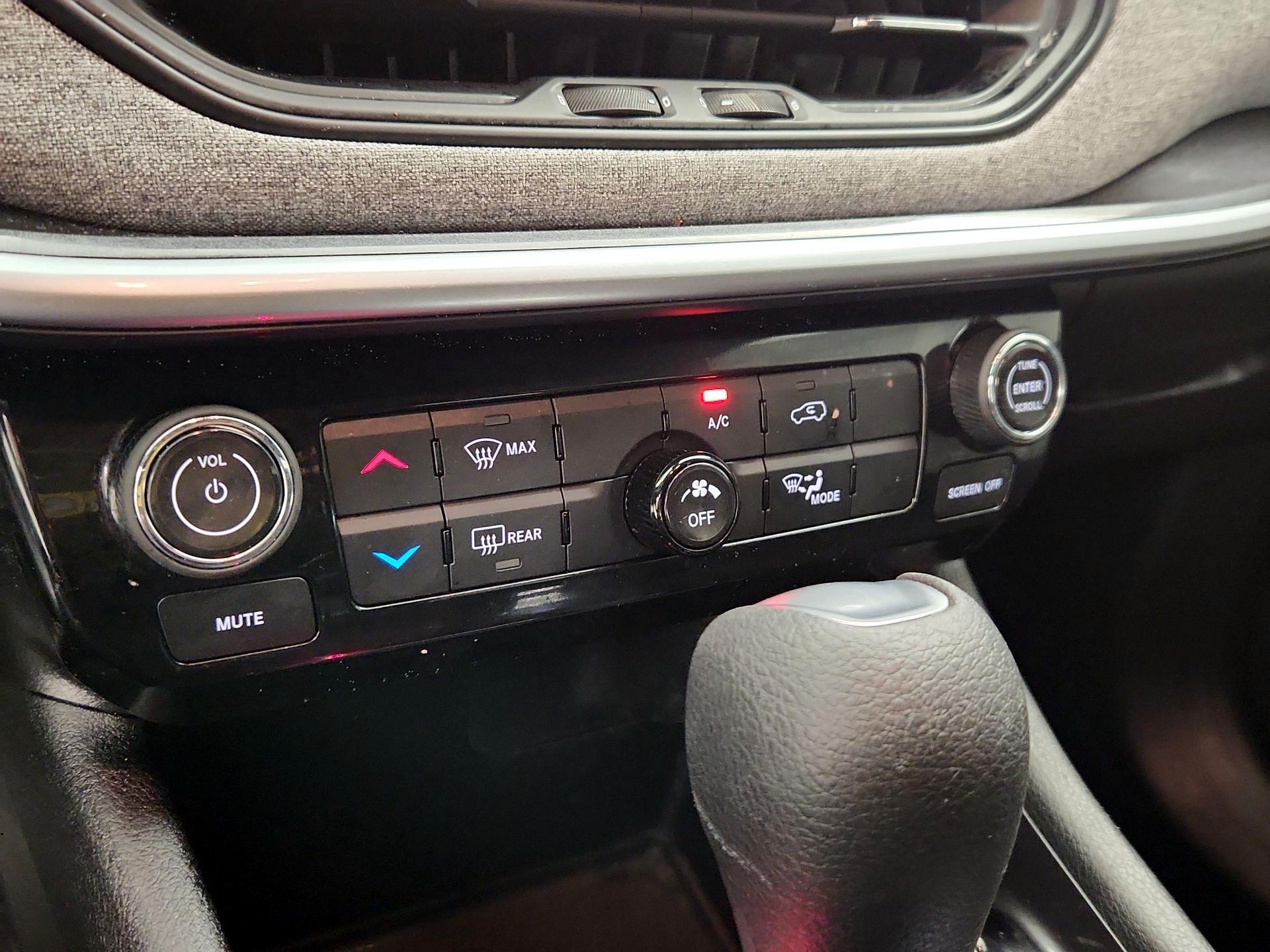 Thumbnail: 2025 Jeep Compass - 16