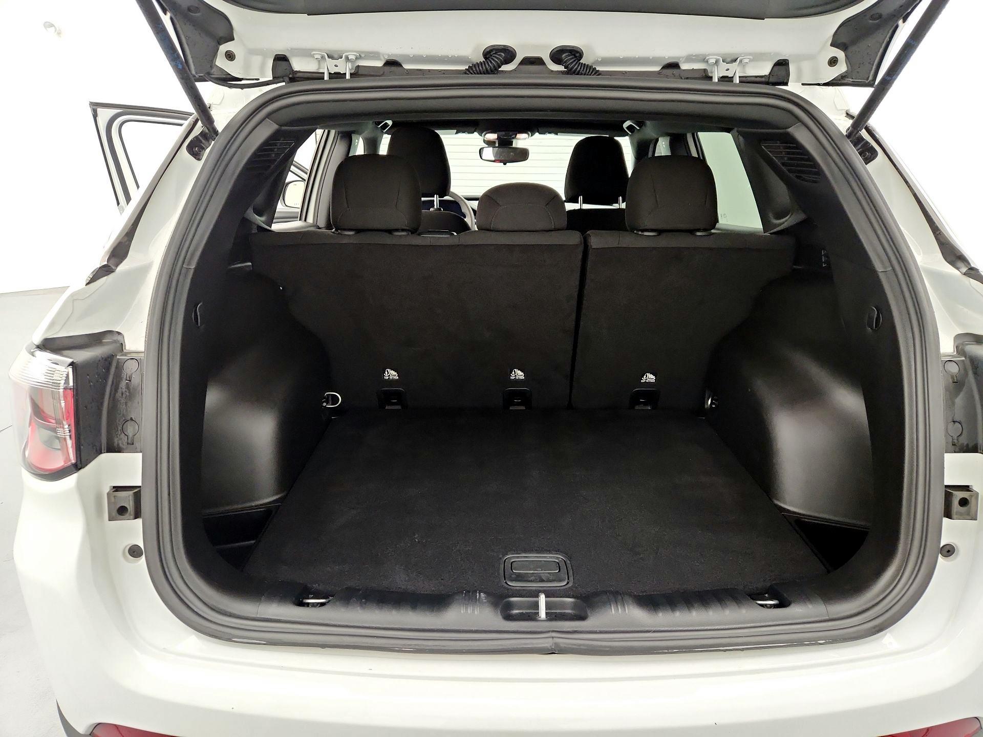 Thumbnail: 2025 Jeep Compass - 20