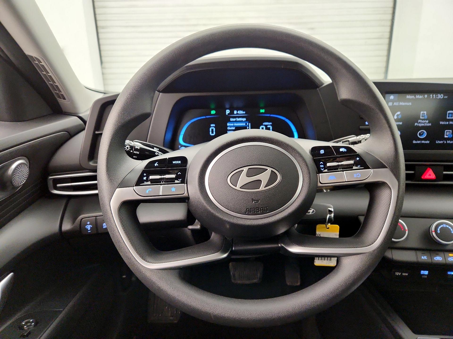 Thumbnail: 2025 Hyundai Elantra - 10