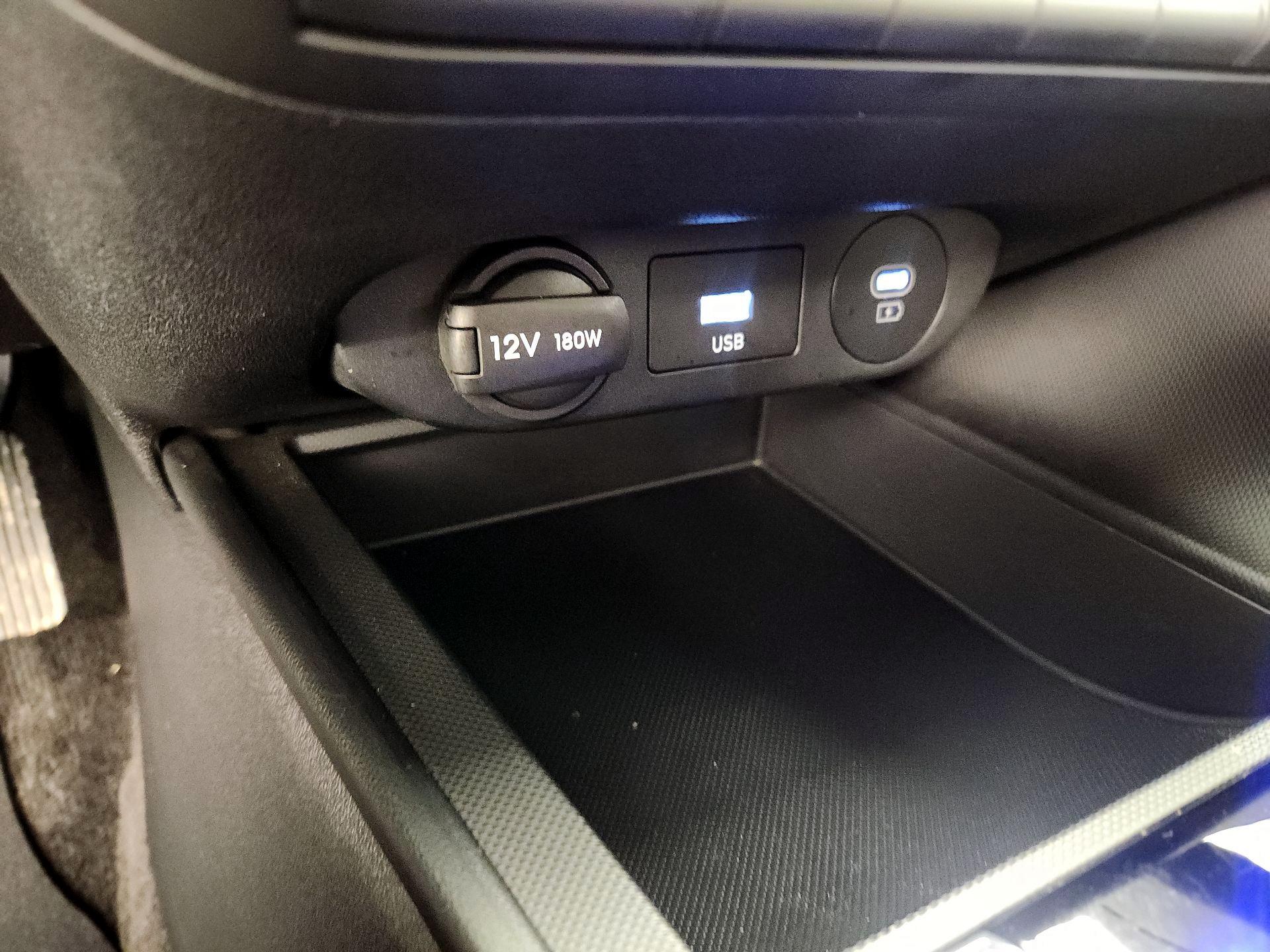 Thumbnail: 2025 Hyundai Elantra - 18