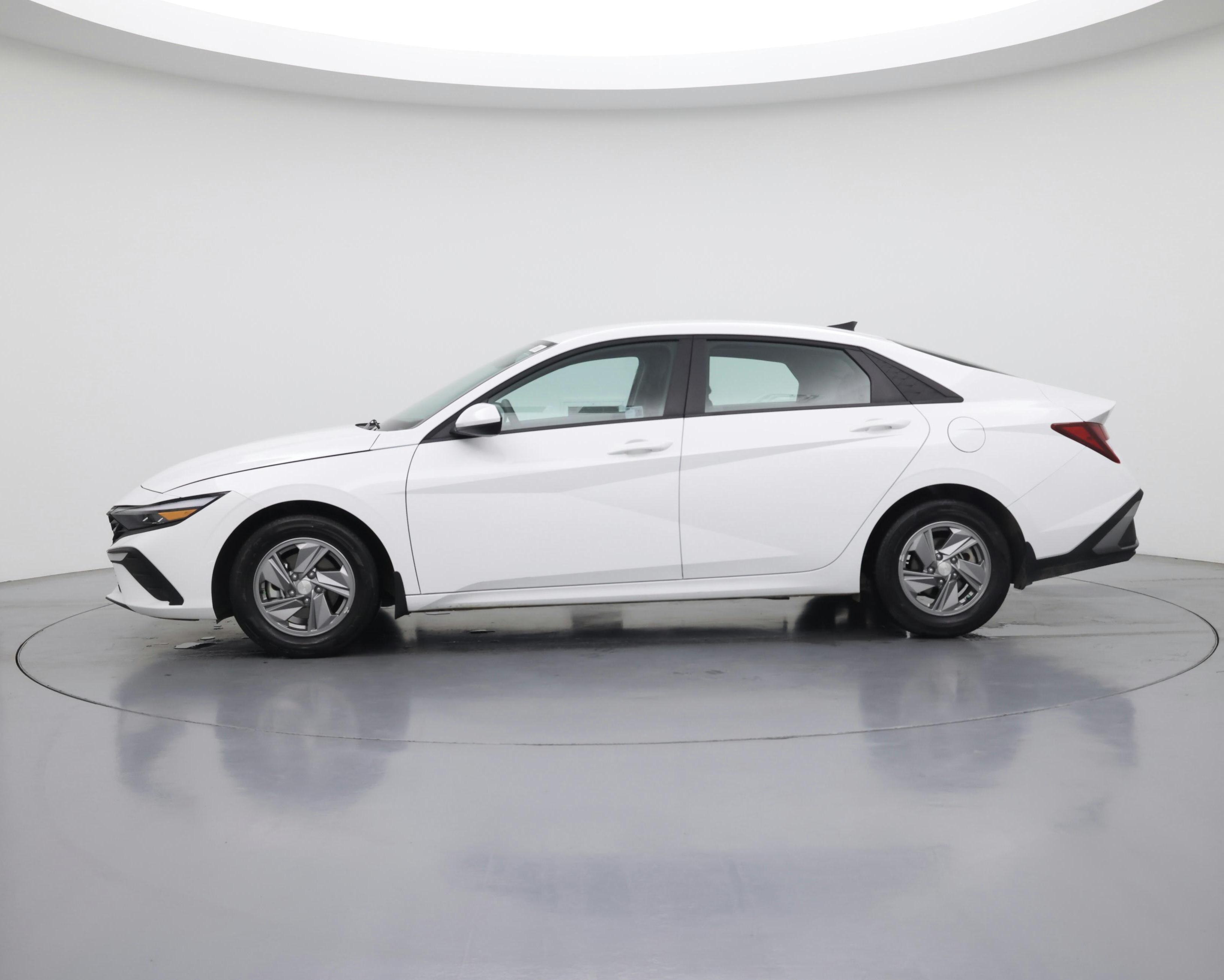 Thumbnail: 2025 Hyundai Elantra - 3