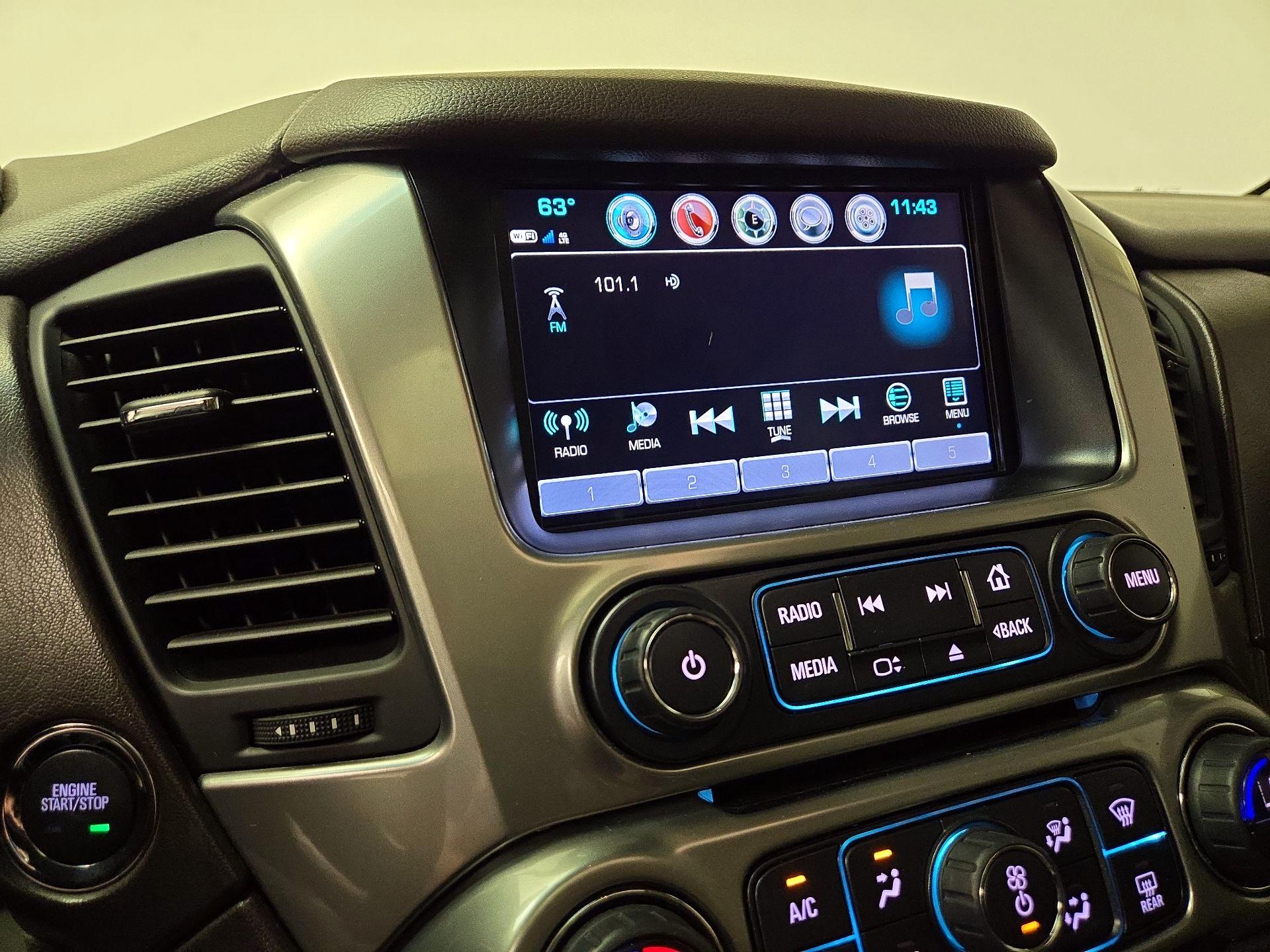 Thumbnail: 2017 Chevrolet Tahoe - 16