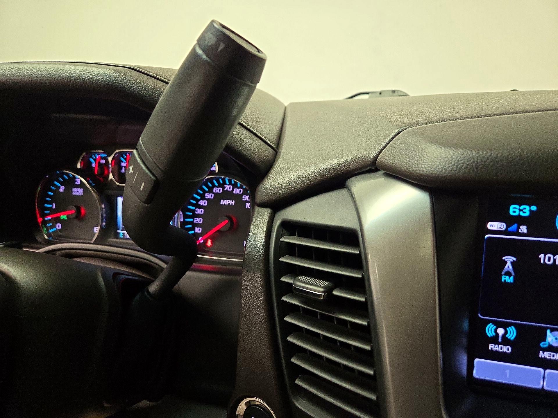 Thumbnail: 2017 Chevrolet Tahoe - 18